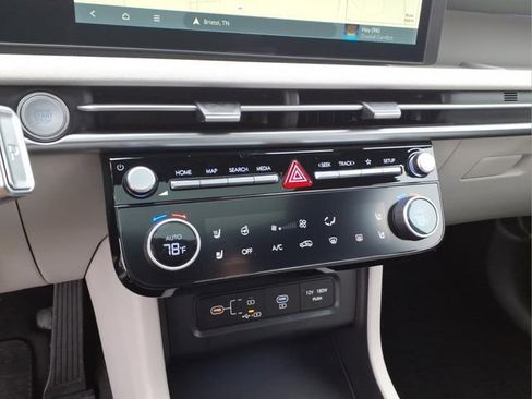 New 2026 Hyundai Tucson Limited FWD image 24