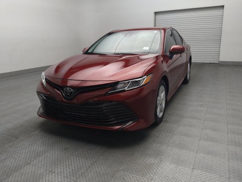 Used 2020 Toyota Camry LE FWD image 15