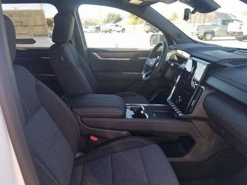 New 2026 GMC Acadia Elevation image 16