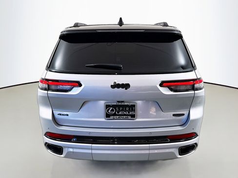 Used 2024 Jeep Grand Cherokee L Summit w/ High Altitude Package image 6