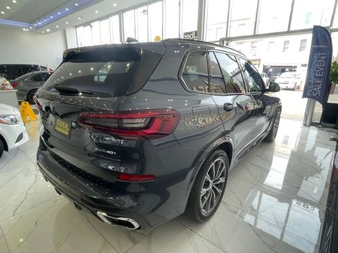Used 2021 BMW X5 xDrive40i w/ M Sport Package image 6