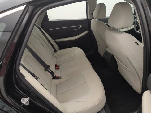 Used 2025 Hyundai Sonata SEL FWD image 19