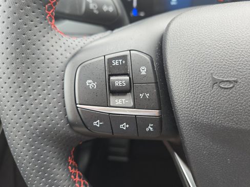 Used 2024 Ford Escape ST-Line w/ Tech Pack #1 AWD/4WD image 13