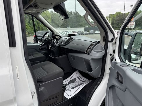 Used 2017 Ford Transit 350 XLT RWD image 13