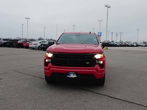Used 2022 Chevrolet Silverado 1500 Custom image 3