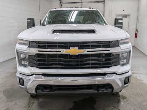 Used 2025 Chevrolet Silverado 3500 LT w/ Safety Package AWD/4WD image 12