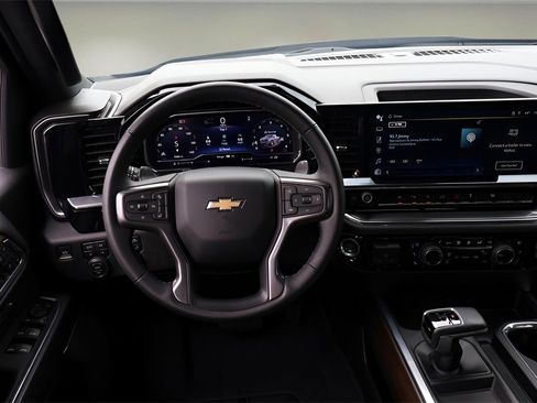 Used 2024 Chevrolet Silverado 1500 High Country image 12