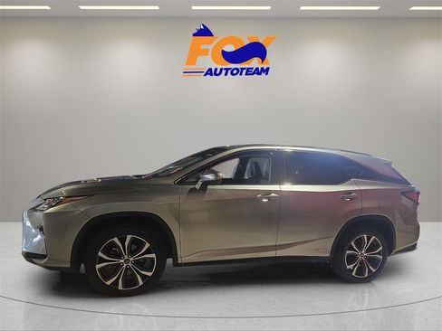 Used 2018 Lexus RX 450hL Premium image 2