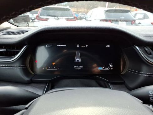 Used 2024 Jeep Grand Cherokee L Limited w/ Luxury Tech Group II image 16