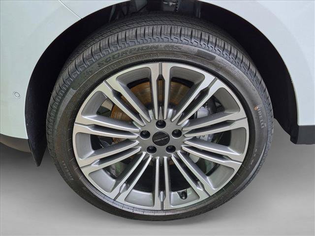 New 2027 Land Rover Range Rover Sport SE AWD/4WD image 9