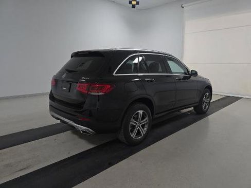 Used 2022 Mercedes-Benz GLC 300 4MATIC image 2