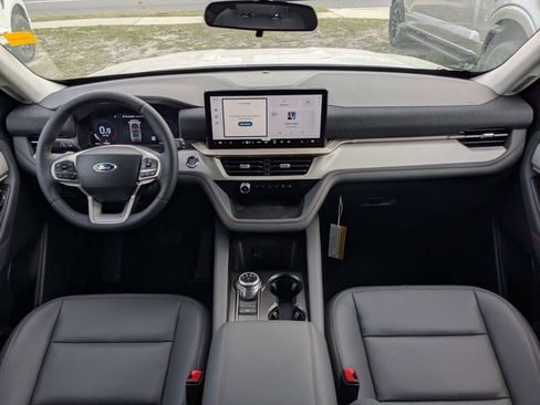 New 2026 Ford Explorer Active w/ Active Comfort Package image 14