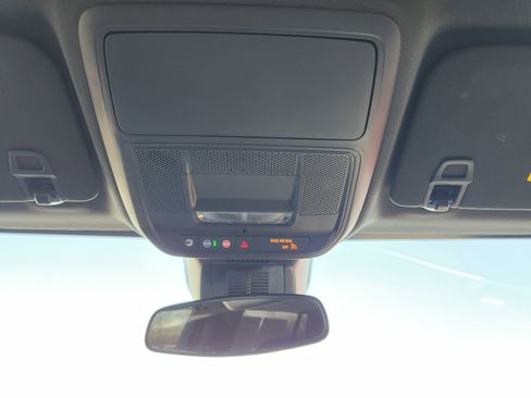 Used 2025 GMC Terrain Elevation image 20