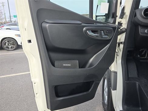 New 2026 Mercedes-Benz Sprinter 2500 image 12