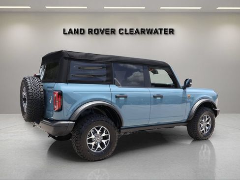 Used 2023 Ford Bronco Badlands AWD/4WD image 5