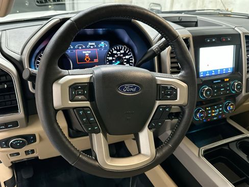 Used 2021 Ford F250 Lariat w/ Lariat Ultimate Package image 18