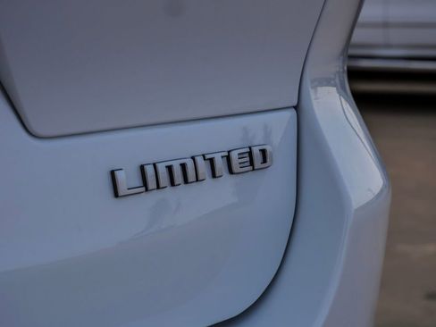 New 2026 Jeep Grand Cherokee L Limited image 13