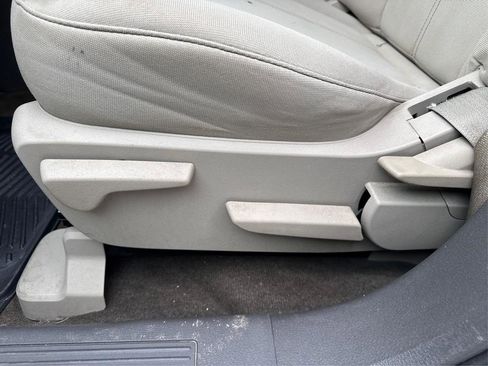 Used 2013 Ford Edge SE image 19