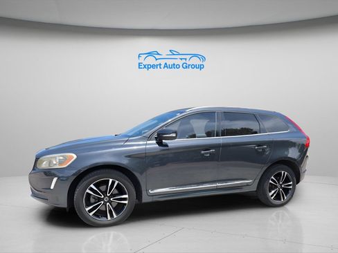 Used 2016 Volvo XC60 T5 Premier w/ Proximity Package FWD image 4