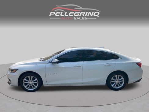 Used 2017 Chevrolet Malibu LT FWD image 3