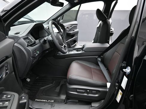Used 2026 Honda Ridgeline Black Edition image 15