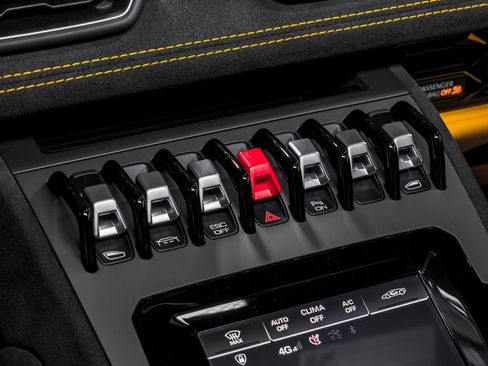 Used 2024 Lamborghini Huracan Sterrato image 24