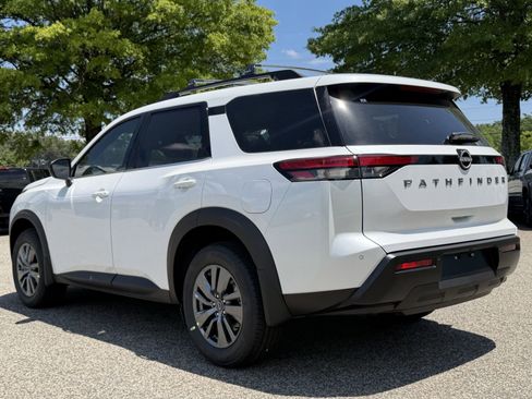 New 2026 Nissan Pathfinder SL FWD image 25