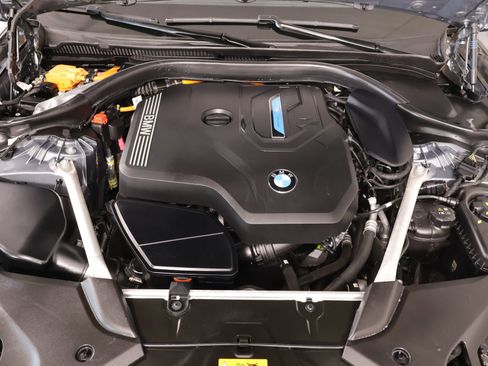 Used 2023 BMW 530e xDrive w/ Premium Package AWD/4WD image 21