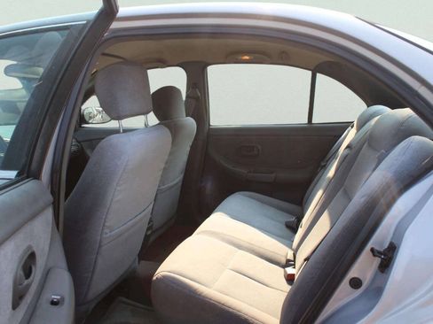 Used 1999 Oldsmobile Intrigue GL FWD image 7