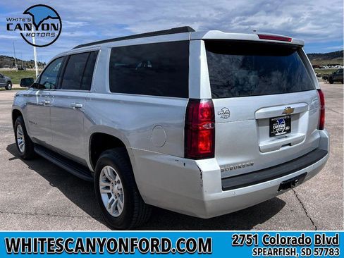 Used 2019 Chevrolet Suburban LT AWD/4WD image 3