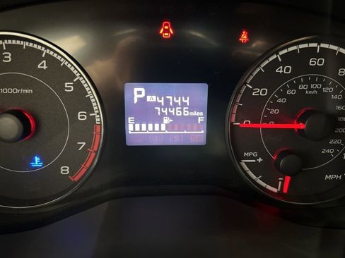 Used 2019 Subaru Crosstrek 2.0i Premium w/ Moonroof Package image 16