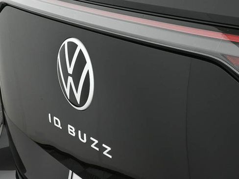 New 2025 Volkswagen ID. Buzz Pro S image 36