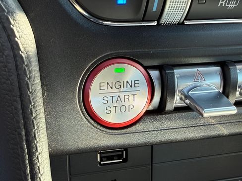Used 2020 Ford Mustang GT Premium RWD image 30