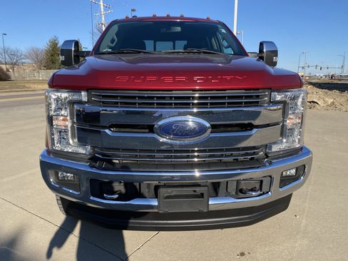 Used 2017 Ford F350 Lariat w/ Chrome Package image 3