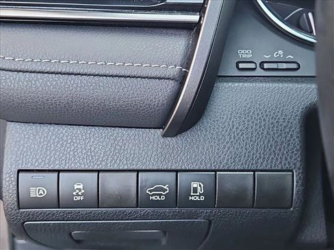 Used 2019 Toyota Camry SE w/ Carpet Mat Package FWD image 15