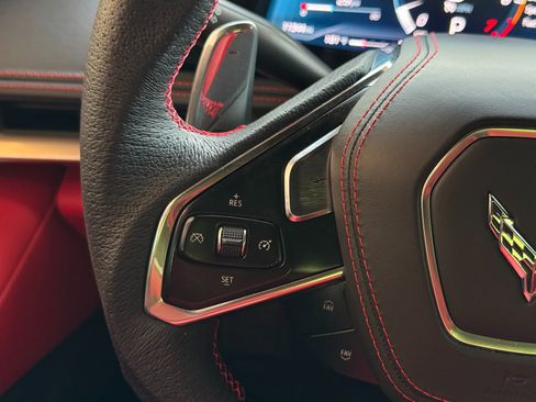 Used 2023 Chevrolet Corvette Stingray Premium Cpe w/ Z51 Performance Package image 38