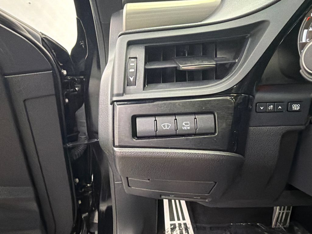 Used 2024 Lexus ES 350 F Sport FWD image 32
