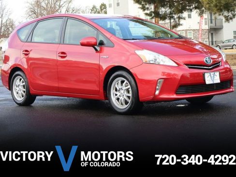 Used 2012 Toyota Prius V Three image 1