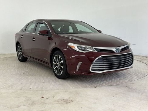Used 2018 Toyota Avalon XLE Premium FWD image 7