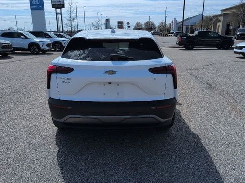 New 2025 Chevrolet Blazer EV LT image 17