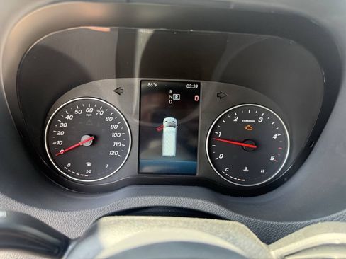 Used 2024 Mercedes-Benz Sprinter 3500 image 18