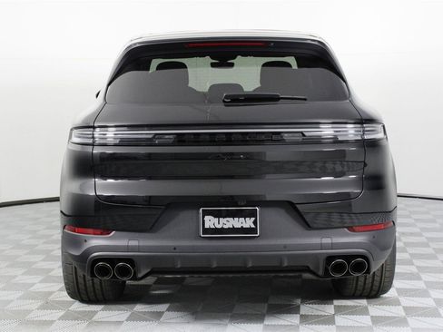 New 2026 Porsche Cayenne image 6