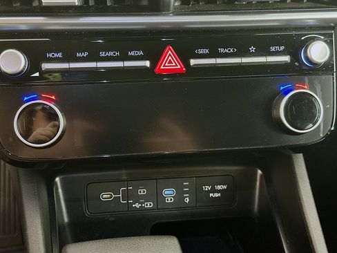 Used 2025 Hyundai Tucson SEL FWD image 23