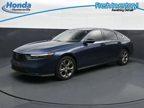 Used 2023 Honda Accord EX image 4