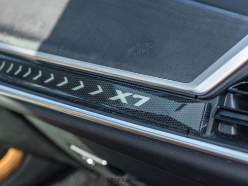 Used 2024 BMW X7 xDrive40i image 36