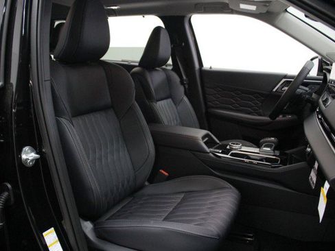 New 2026 Mitsubishi Outlander SEL image 19