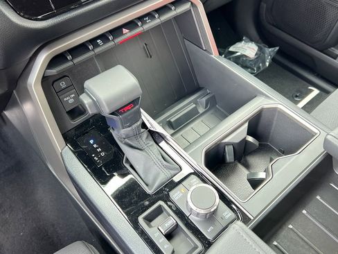 New 2026 Toyota Tundra SR5 AWD/4WD image 18