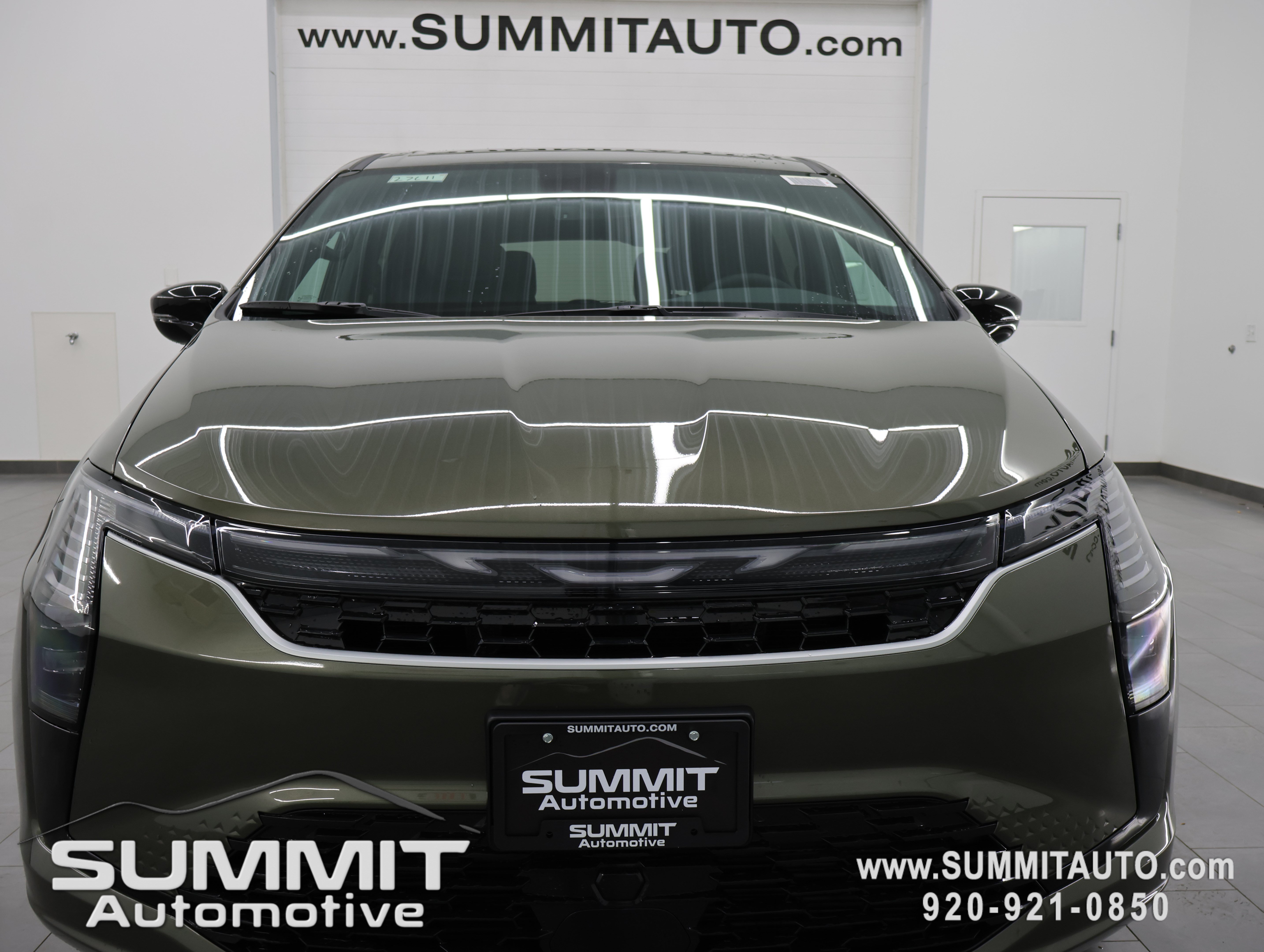 New 2027 Chrysler Pacifica Select AWD/4WD image 23