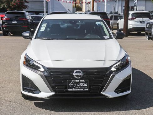 New 2026 Nissan Altima 2.5 SV FWD image 2