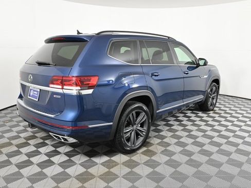 Certified 2021 Volkswagen Atlas SE w/ Panoramic Sunroof Package image 10